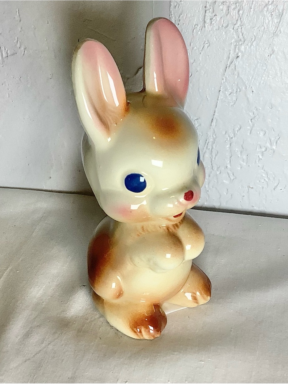 Hoppy Rabbit Vintage 1950s Rempel Enterprises Diamond Pottery Bunny Figurine 6"